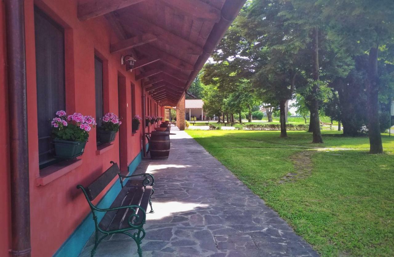 Agriturismo Isola Augusta Palazzolo dello Stella Eksteriør bilde